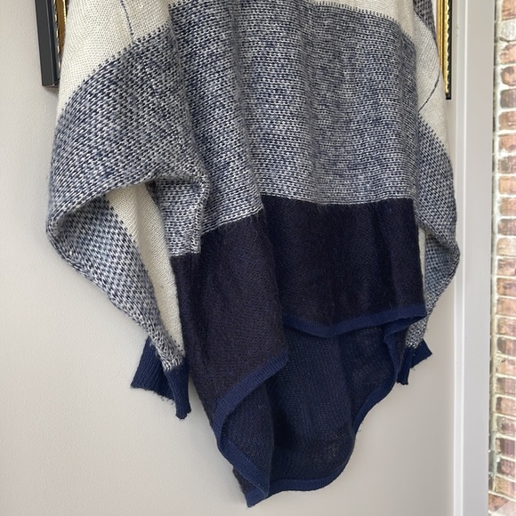 Dex Block Striped Dolman Sweater - Picture 4 of 9